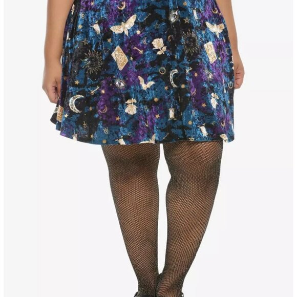 New Hot Topic Midnight Hour Crushed Velvet Witch Skirt Plus Size 3X Astrological - Picture 2 of 9